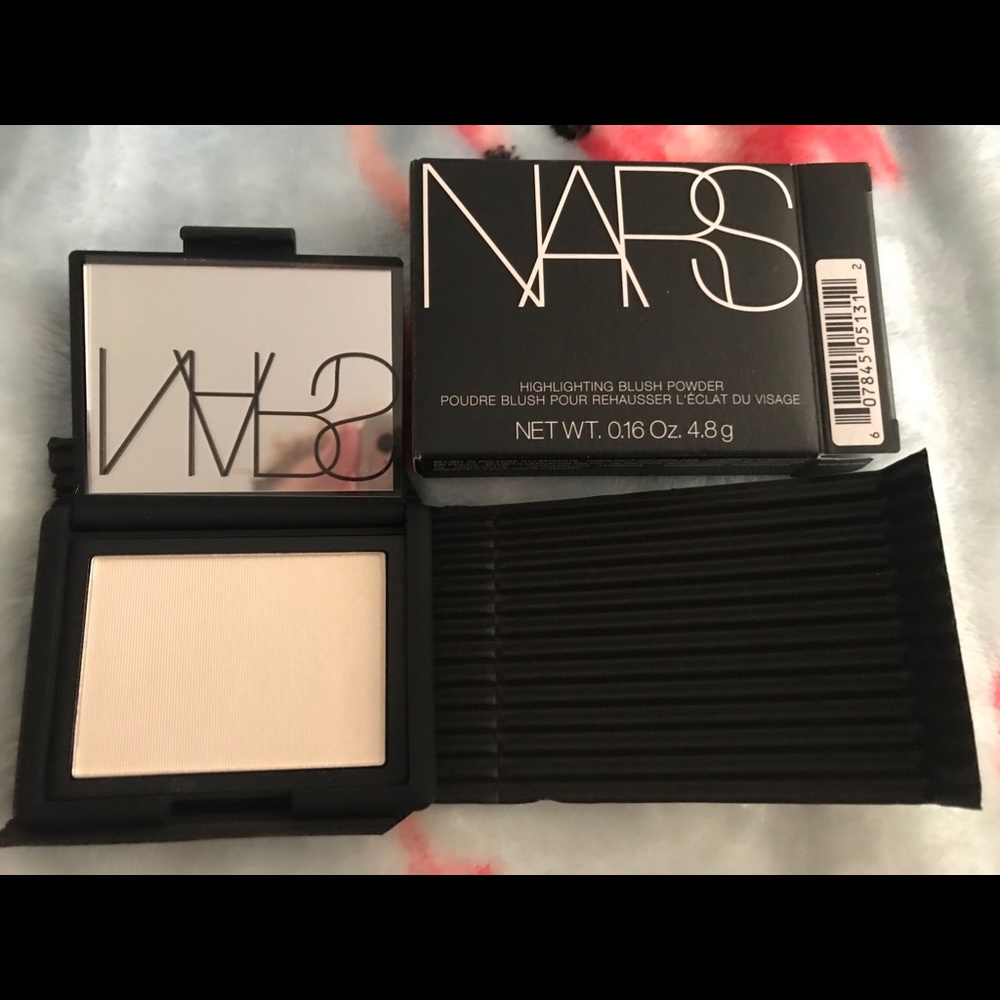 NARS Highlighting Powder in Albatross BNIB
